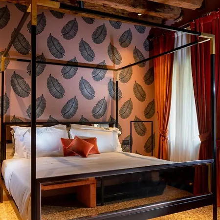 Madama Garden Retreat 4* البندقية