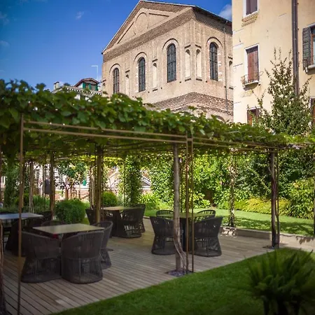 Otel Madama Garden Retreat Venedik
