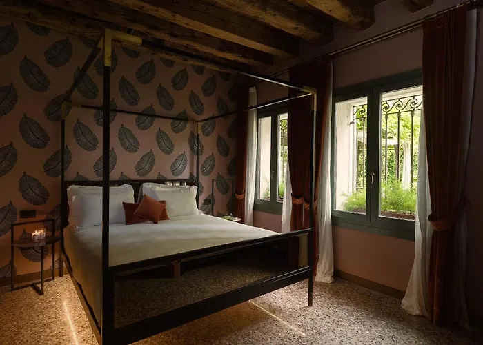 Hotel Madama Garden Retreat