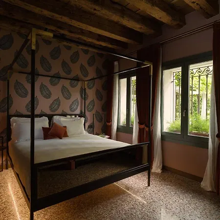 Hotel Madama Garden Retreat